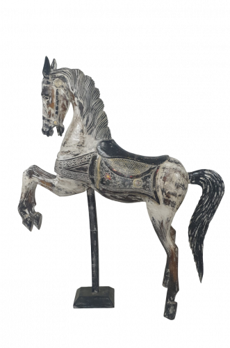 Cheval de manège en Alba